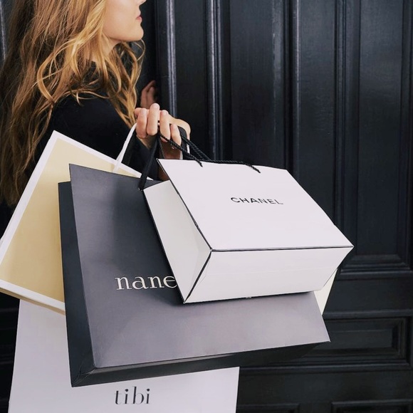 Meet your Posher, Jordana - Picture 1 of 1